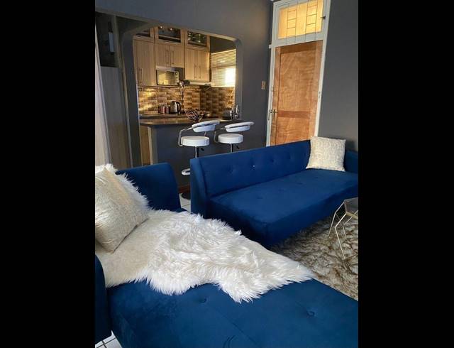 0.5 BEDROOM FLAT FOR SALE IN GLENWOOD